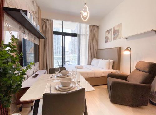 Modern Cozy Studio in Azizi Riviera-10