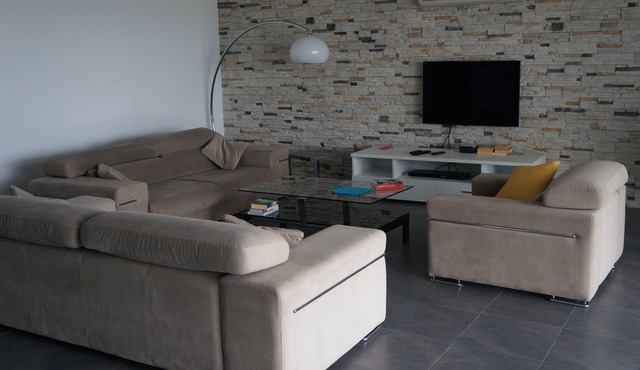 Modern detached villa