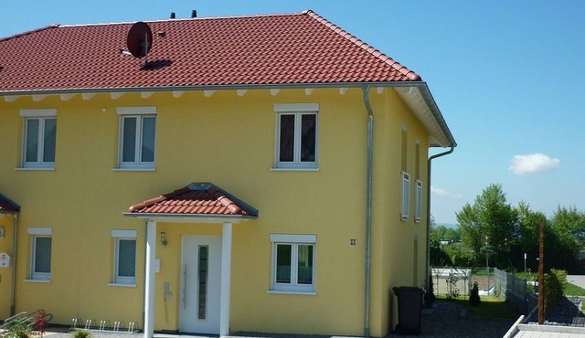 Modern DHH, exclusive amenities and fantastic views of Lake Constance