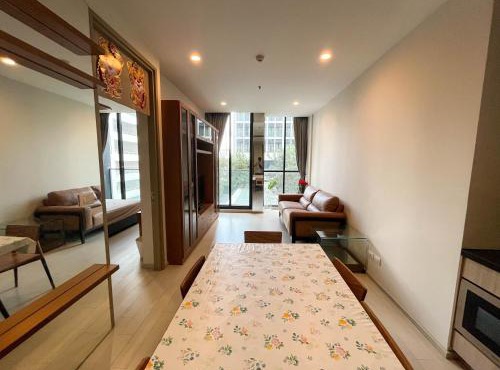 Modern downtown apartment in chidlom