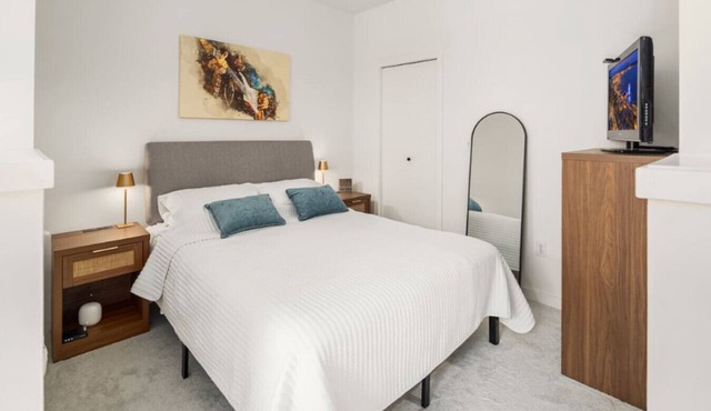 Modern Downtown Seattle Studio W/Amenities