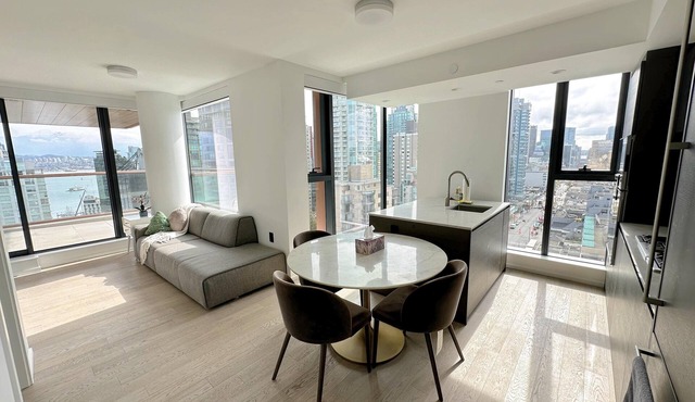 Modern Dream Condo Downtown Vancouver