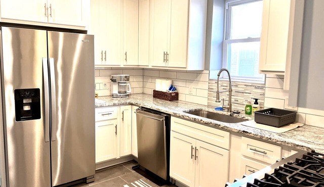 Modern Duplex, Quiet, Safe, home office in desirable U City