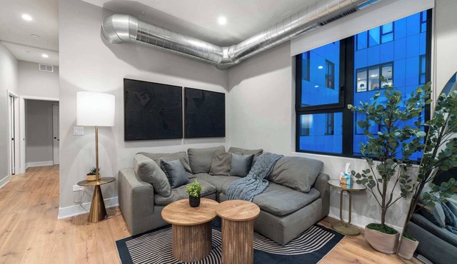 Modern Edgewater Apartment: 2BD 2BA with Parking!