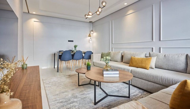 Modern Elegance: 3 Bed Escape in Trendy Casablanca