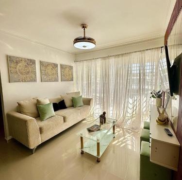 Modern, Elegant & Comfortable Apartment