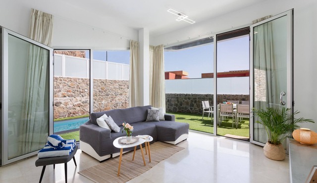 Modern Villa "Cacemar" with Private Pool & Wi-Fi