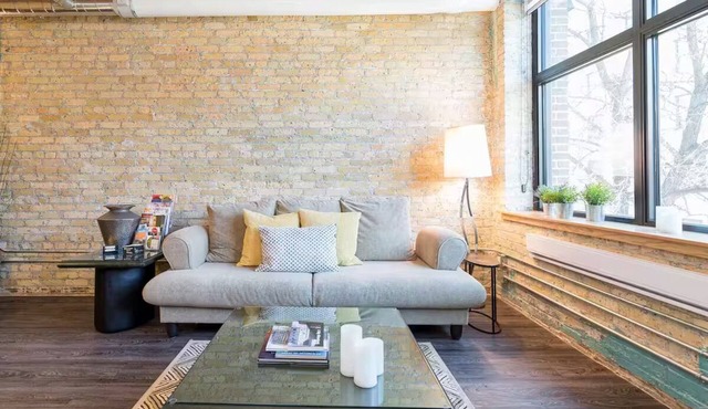 Modern Exchange District Condo | 1 Bed | 1 Bath |