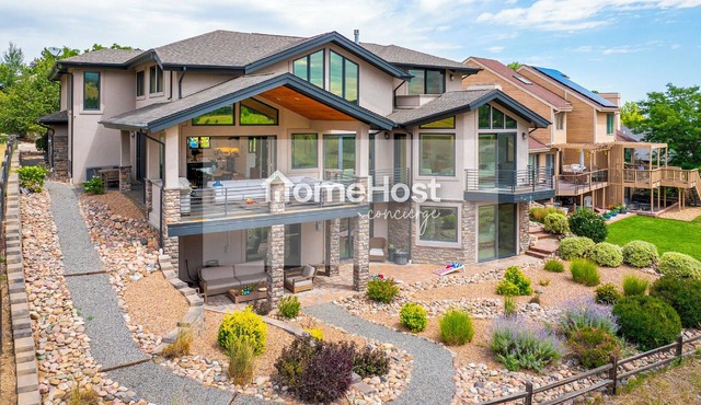 Modern Family-Friendly Home, 10-Min to Downtown & CU