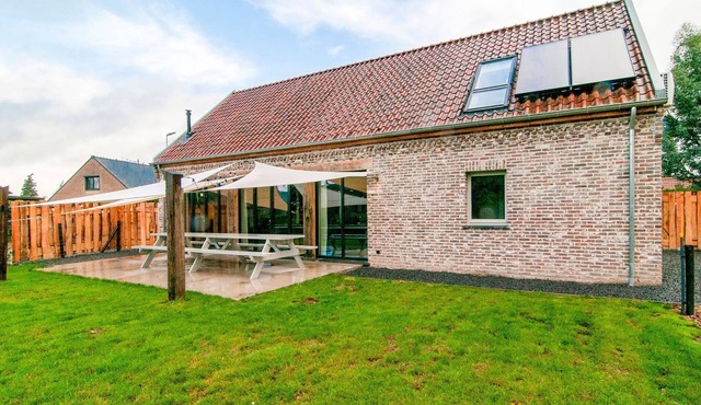 Modern family holiday home