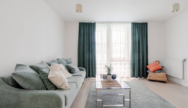 Modern flat, excellent location!