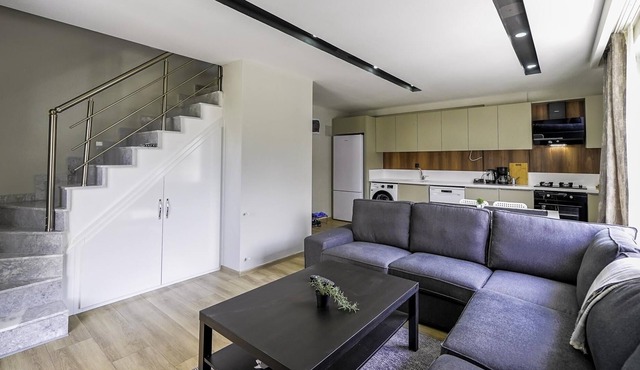 Modern Flat w Balcony 5 min to Beach in Kemer