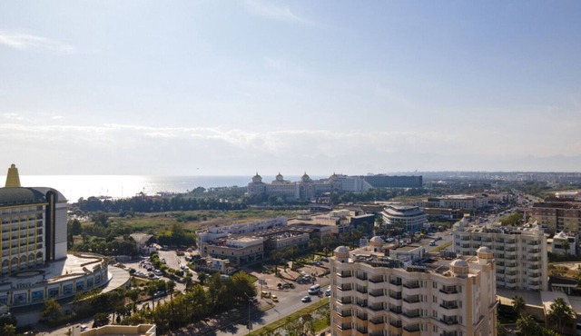 Modern Flat with Balcony Close to Beach in Aksu