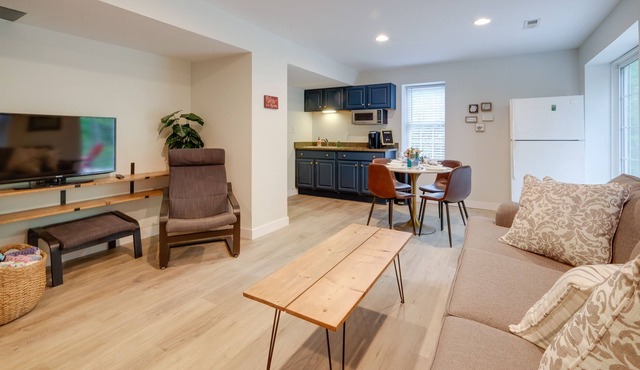 Modern Fredericksburg Vacation Rental w/ Patio