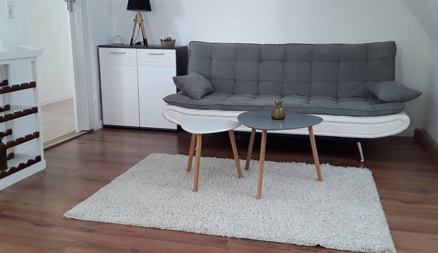 Modern furnished 2-room apartment Top floor apartment in 70376 Stuttgart-Münster