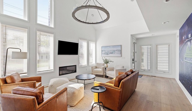Modern Game Day 6 Bedroom 6 Bath House with Modern Amenities and Large Swim Spa