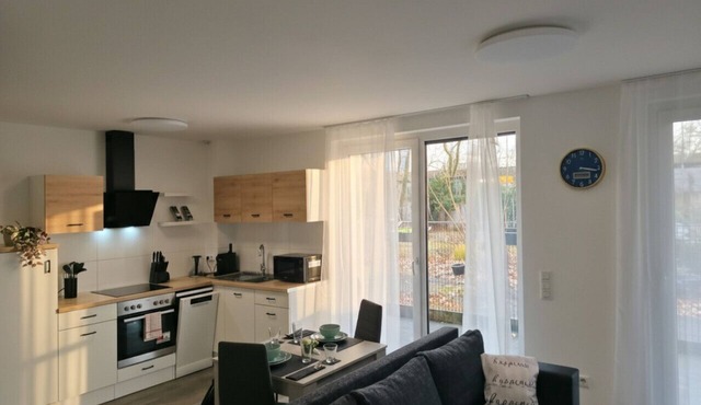 Modern Ground Floor Living nearby RheinHafen mit Balkon und Parken - APOLONIAliving