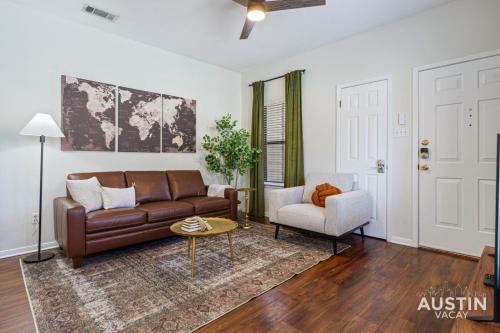Modern Haven with King Suite and Impeccable Location