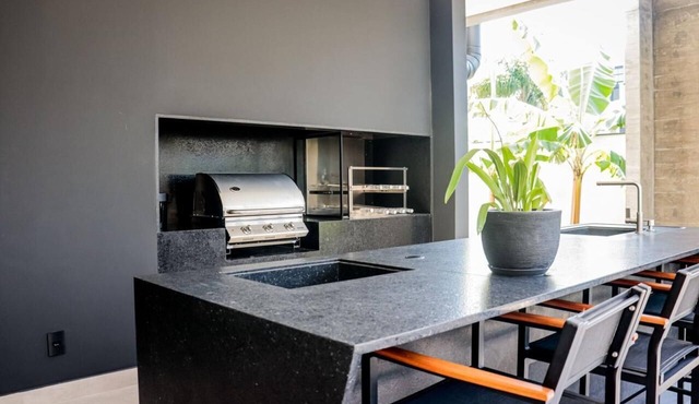 MODERN HIGH-END HOUSE IN JURERÊ INTERNACIONAL