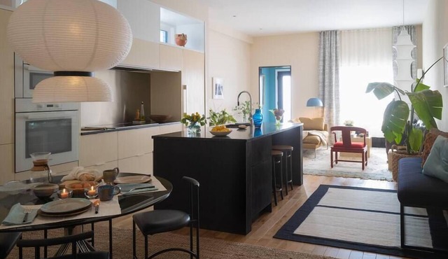 Modern Home in Historic Hudson 3 Bedrooms 3 ensuite Baths