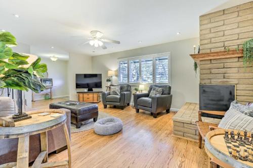 Modern Home in Napa Area w/Hot Tub & Game Room!