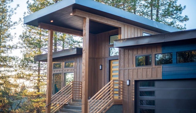 Modern Home Sleeps 12