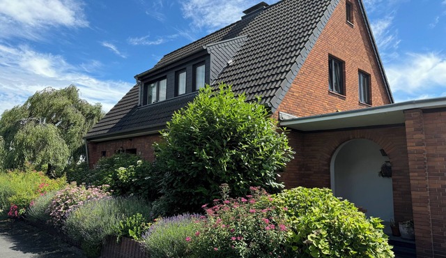 Modern house in Ratingen Trade fair - DUS Airport