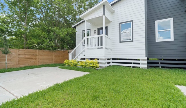 Modern Houston Luxe Retreat Near Downtown