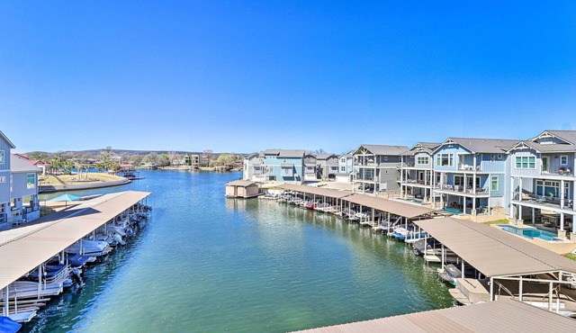 Modern Kingsland Lake Front House w/Heated Pool!