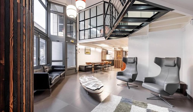 Modern loft - close to Eiffel Tower