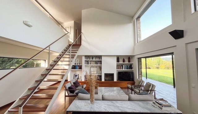 Modern loft country house with pool, a few km from Coruna and the beach