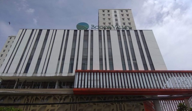 Modern Look 2Br At Bogor Valley Apartment