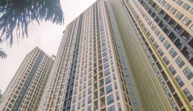 Modern Look And Comfy 2Br Transpark Cibubur Apartment