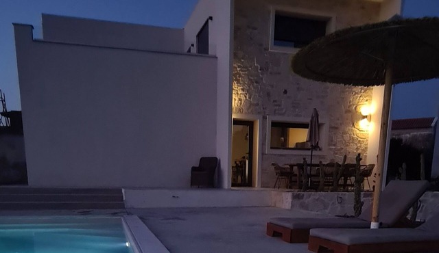 Modern & luxurious Villa Tsivaras, Private pool, 5mn from Kalyves Beach, Chania