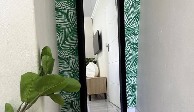 Modern Luxury 2BR 2 Bath Apt with Balcony view