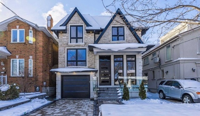 Modern luxury awaits in convenient Toronto location