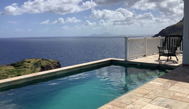 Modern Luxury Private Villa w Pool and Ocean Views. Walk to Beach. Sleeps 6.