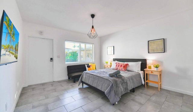 Modern Miami Studio Near Design District