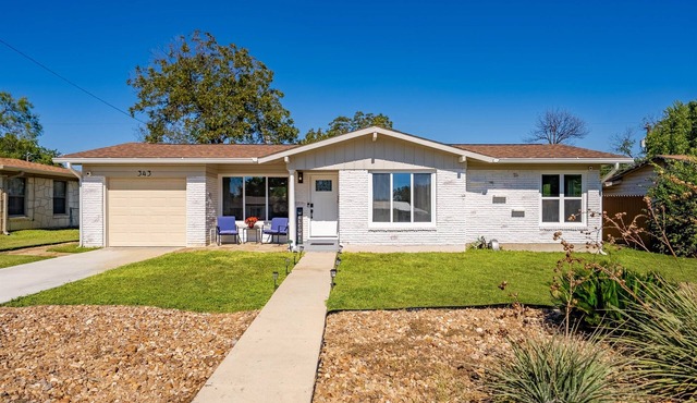 Modern mid-century casita centrally located