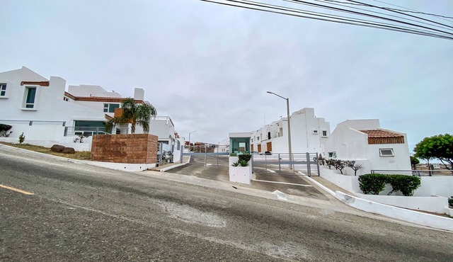 Modern&Minimalist-Apartment-FreeWiFi-Rosarito