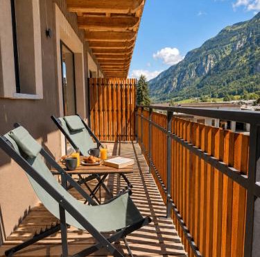 Modern Mountain Apartment a Oulx con parcheggio