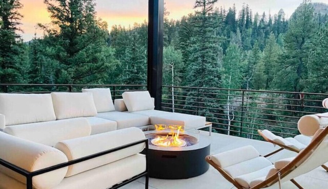 Modern Mountain Retreat minutes from Purgatory Ski Resort