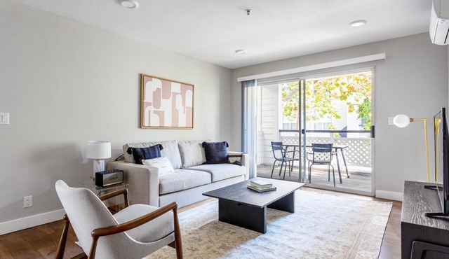 Modern Mountain View 2BR w/Gym, Spa, Parking, near Dining, by Blueground