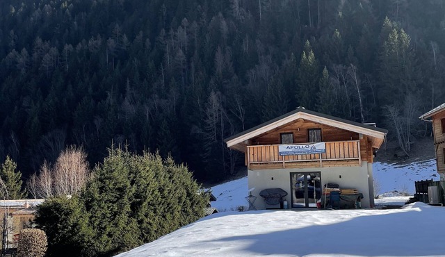 Modern new Built Chalet