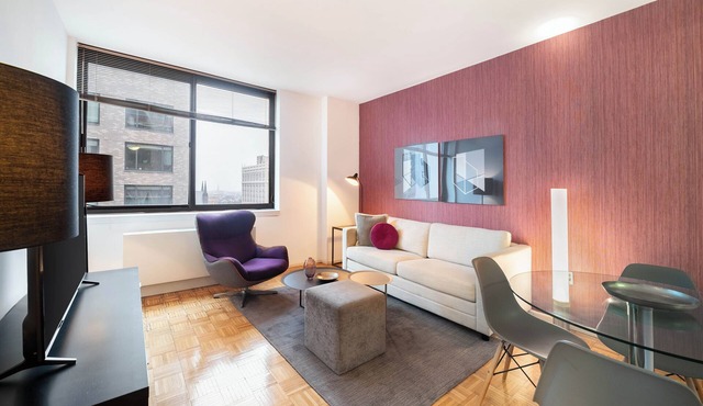 Modern One Bedroom in Charming Brooklyn Heights