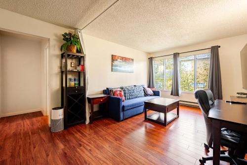 Modern One Bedroom Unit, Sofa Bed, Adjustable Queen Bed, 75 Inch Smart TV and Indoor Secure Parking