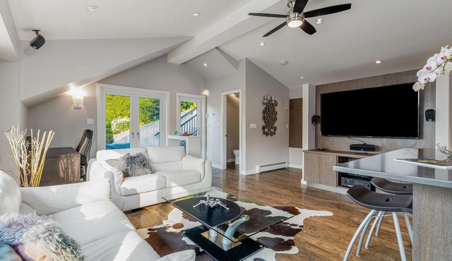 Modern open concept design with breathtaking panoramic city skyline & ocean view