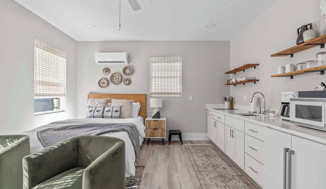 Modern Pet-Friendly Apartment in Downtown Durham