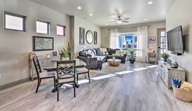 Modern Poncha Springs Townhome w/ Hot Tub!