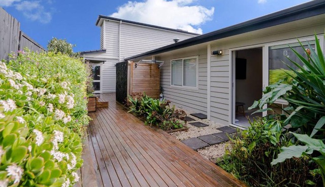 Modern Private 2 Bedroom Home-unit in Albany with Netflix